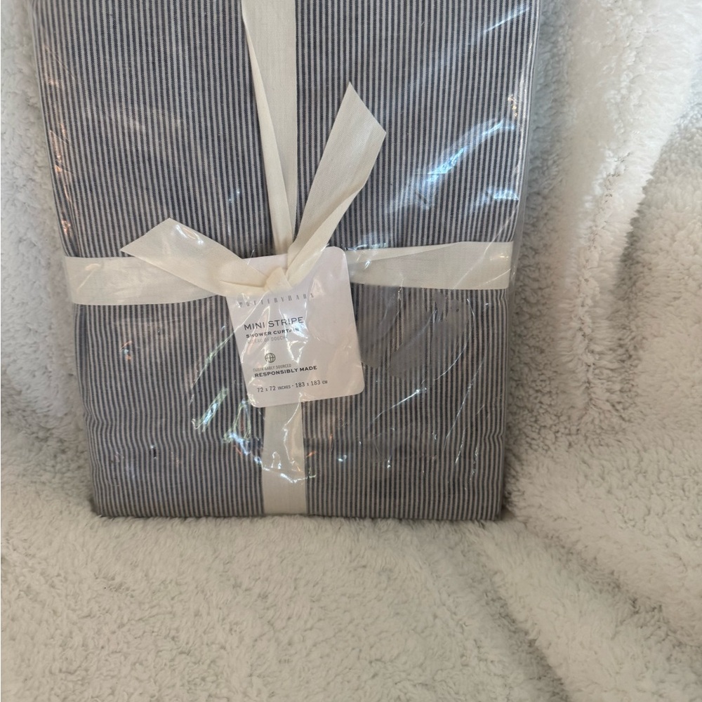 NWT Pottery Barn Mini Stripe Shower Curtain Navy & White Classic Stripe - Picture 2 of 4